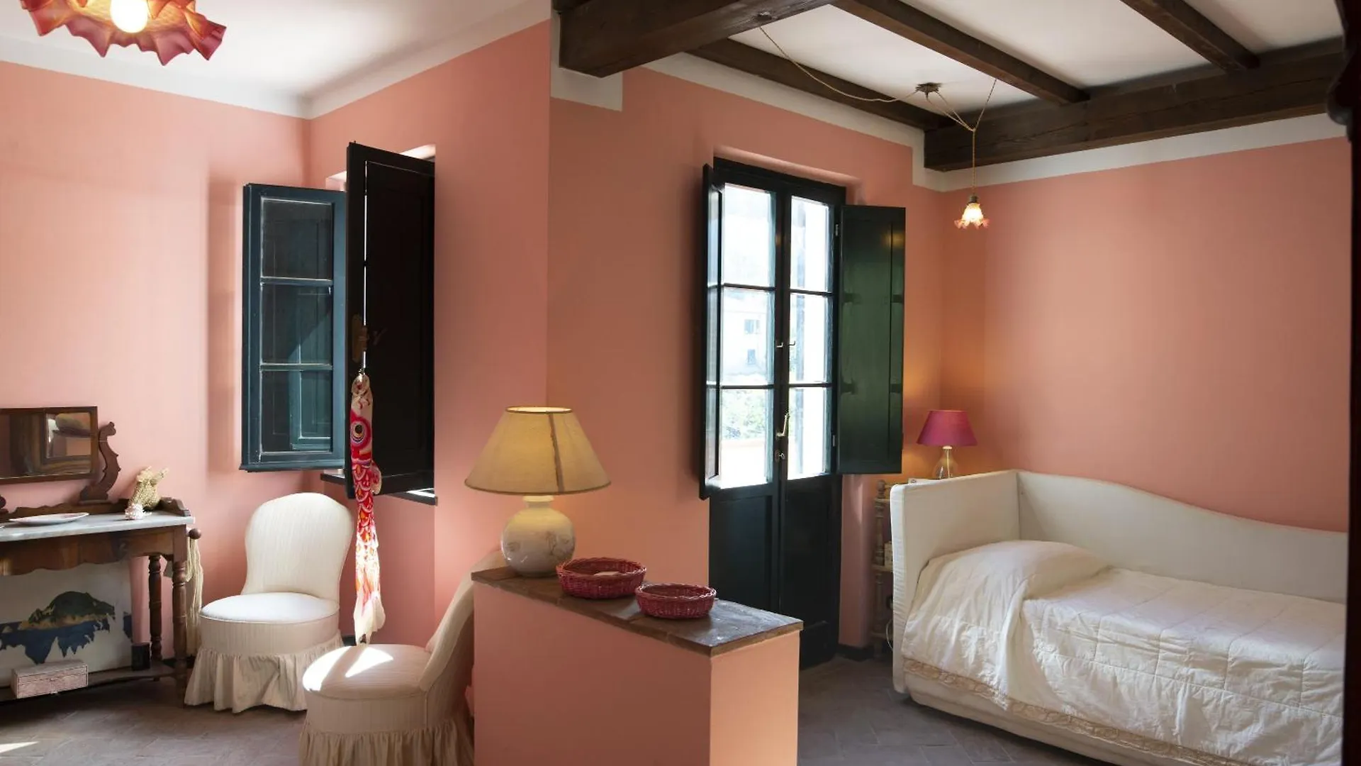 Villa Il Bagno 0*, Bagno-Sprizze